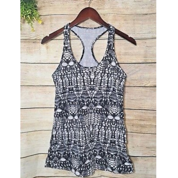 lululemon athletica Tops - Lululemon 4/6 White Black Lace CRB Cool Racerback